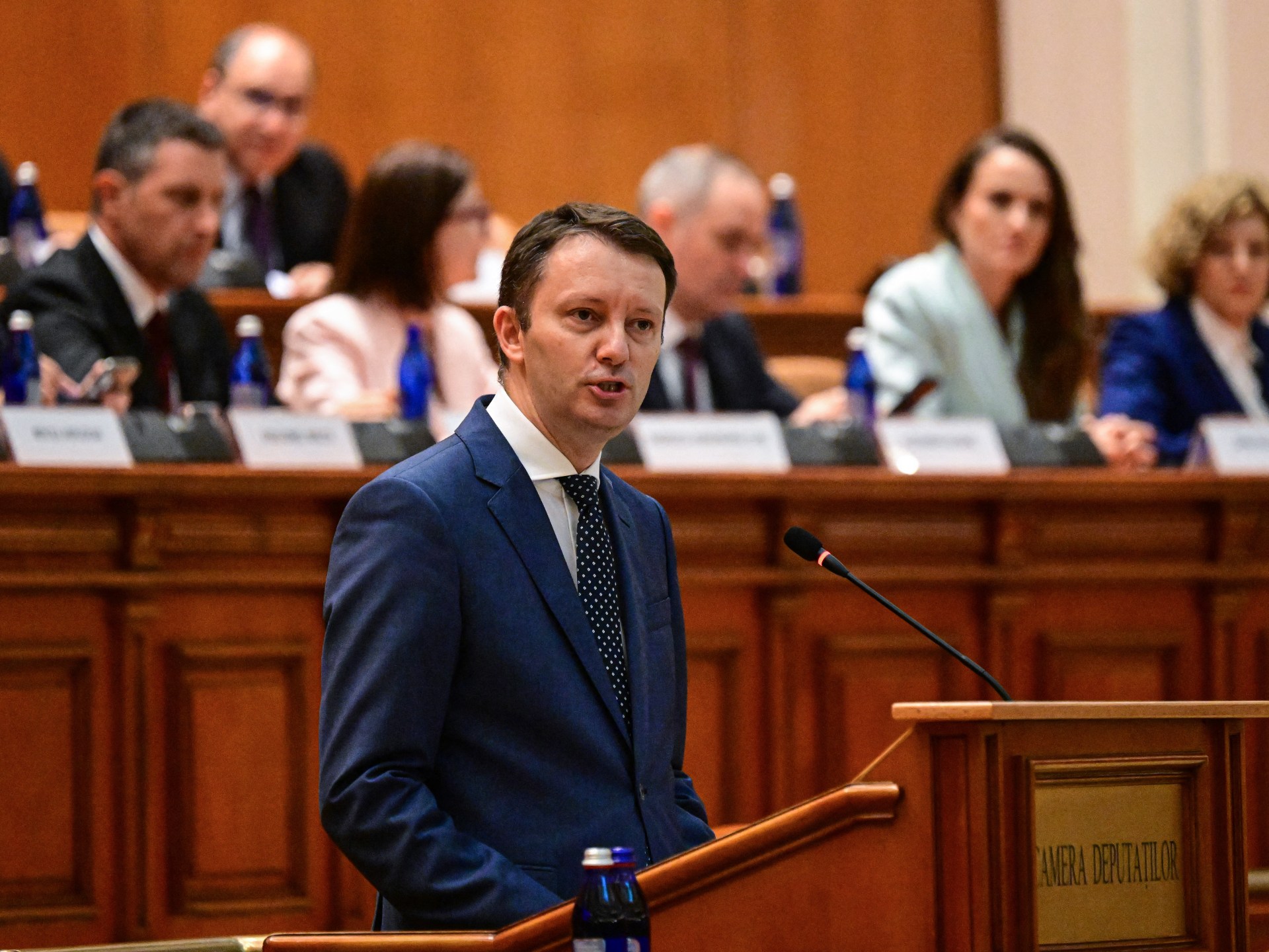 Политический кризис в Румынии усиливается из-за того, что парламент отвергает кандидатуру премьер-министра, выступающего за ЕС