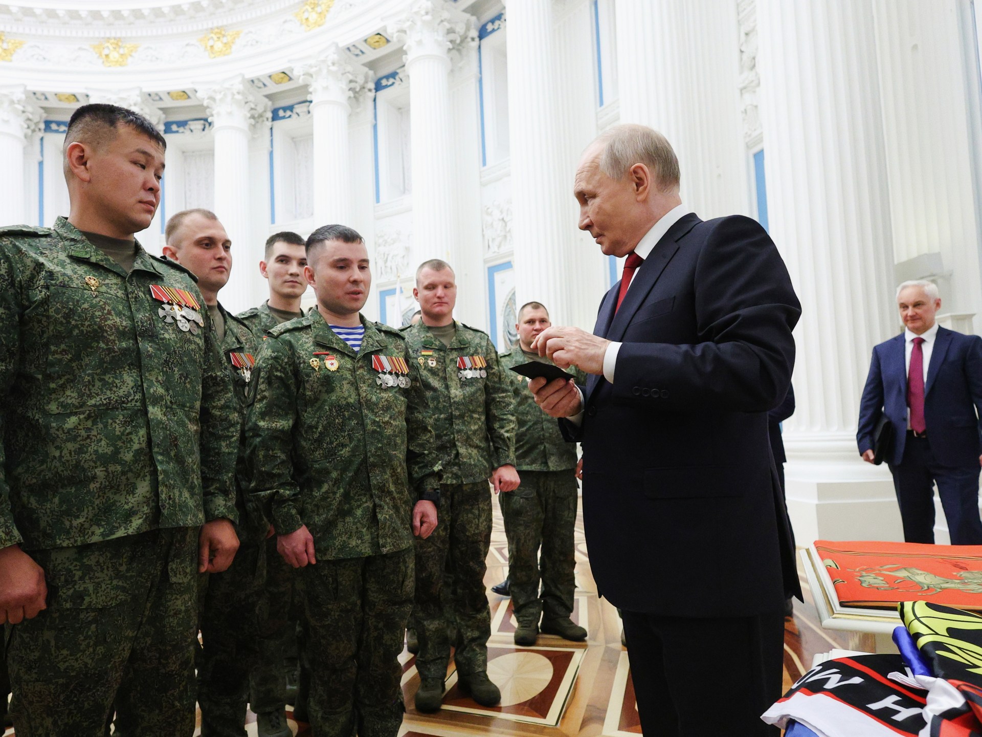 Почему Путин пополнил российскую армию 15 000 новыми солдатами?