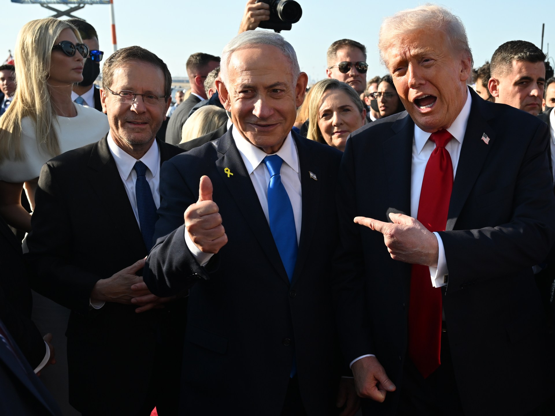 Несмотря на похвалу и визиты в Белый дом, Трамп избегает поддержки Нетаньяху