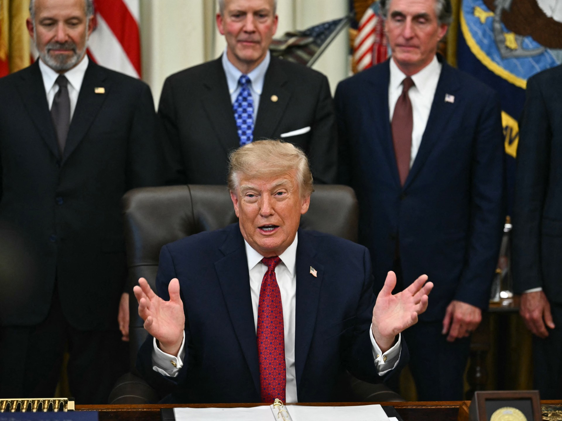 Война в Иране в прямом эфире: Трамп намекает, что США могут нанести удар по Ирану, предупреждает о приближении времени