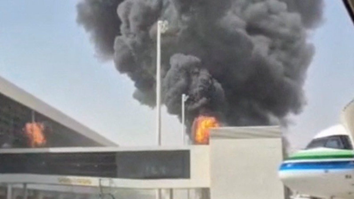 Saudi Arabia reopens Riyadh airport after Houthi attack kills three