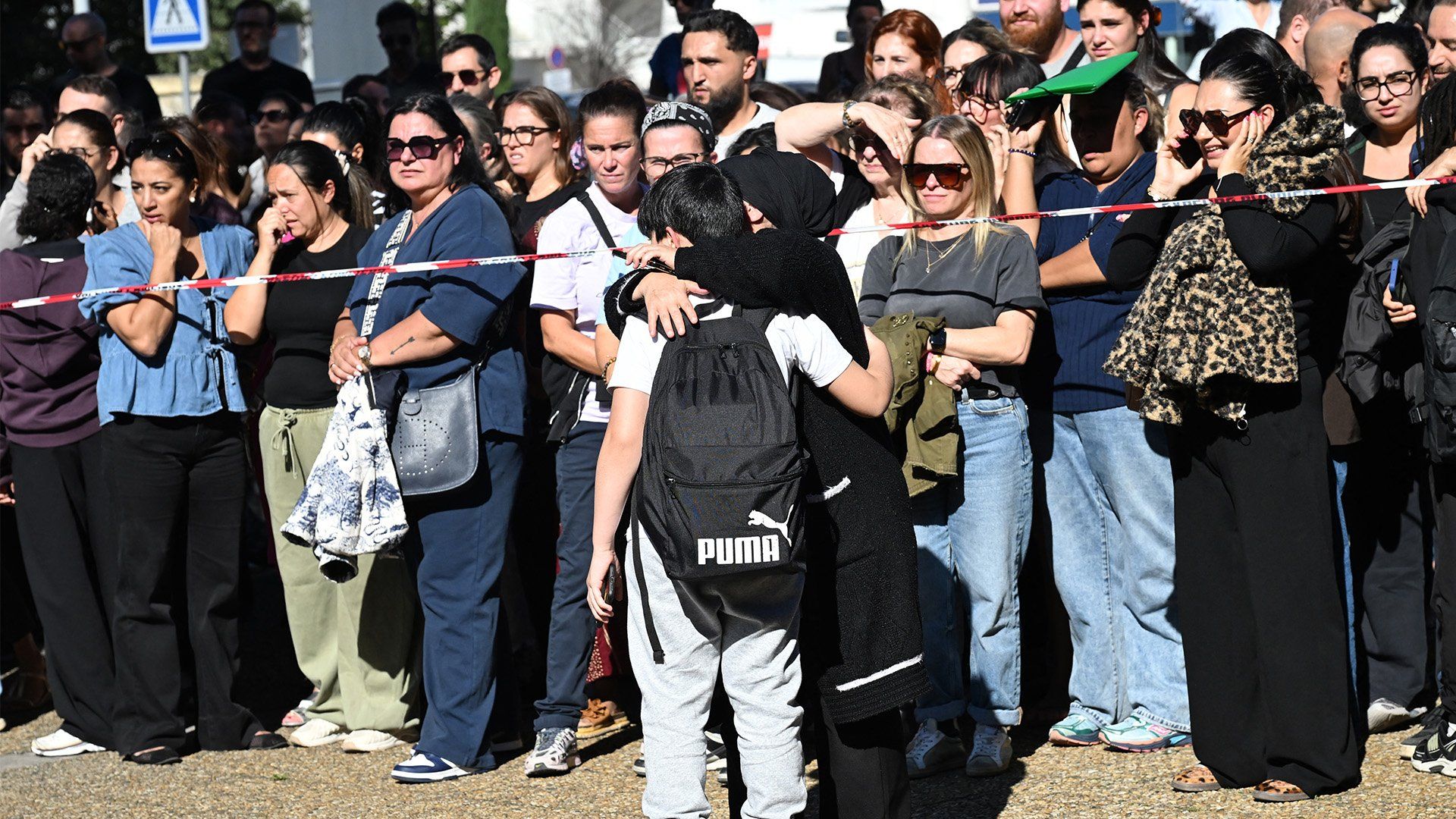 Teenager shoots headmaster, teacher at French school