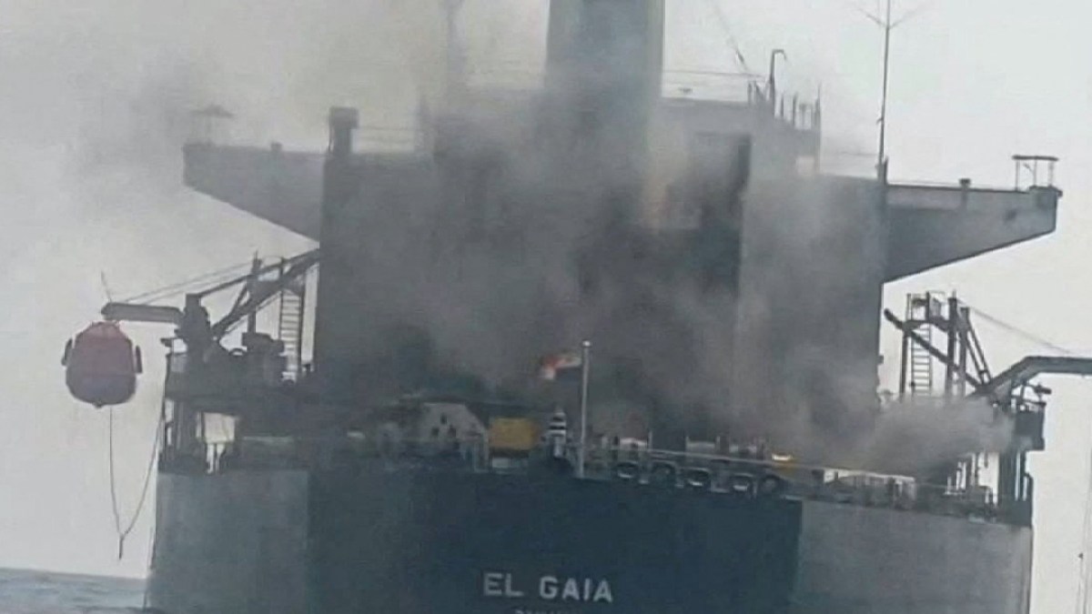 Hormuz attacks intensify as efforts to end war on Iran stall