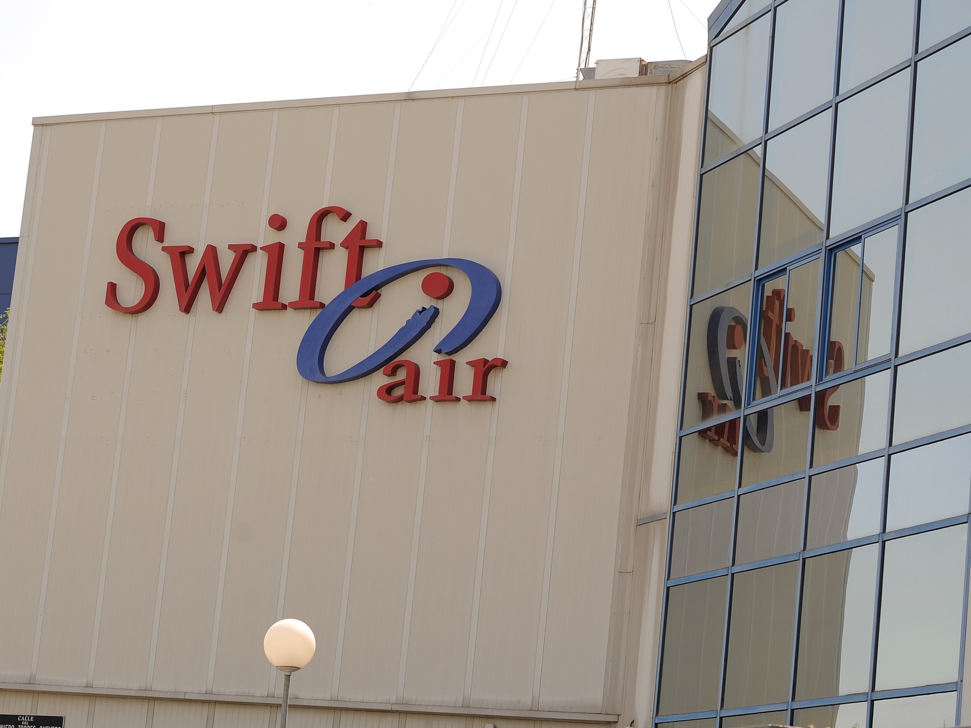 Парижский суд признал авиакомпанию Swiftair виновной в авиакатастрофе в Мали в 2014 году, в результате которой погибли 116 человек