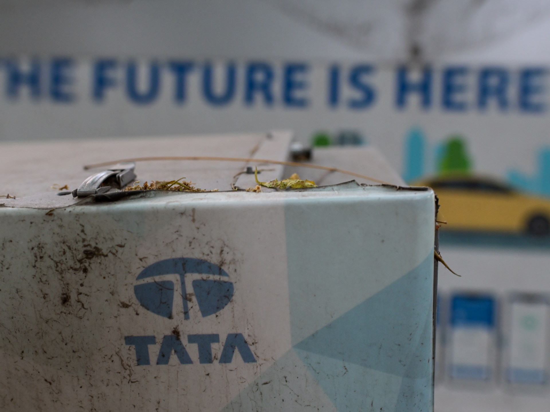 Тата против Тата: Что стоит за крупной дракой в индийском зале заседаний?