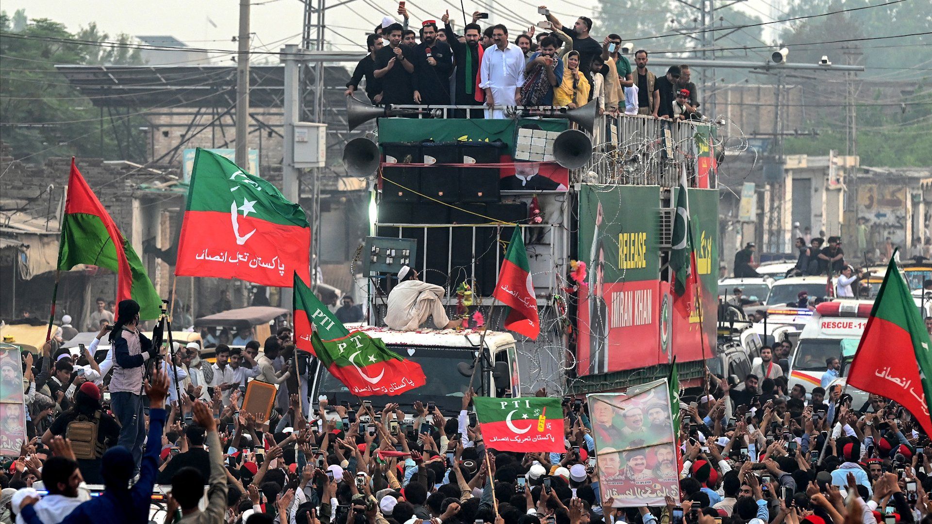 Supporters of jailed former Pakistani PM Khan marching to capital