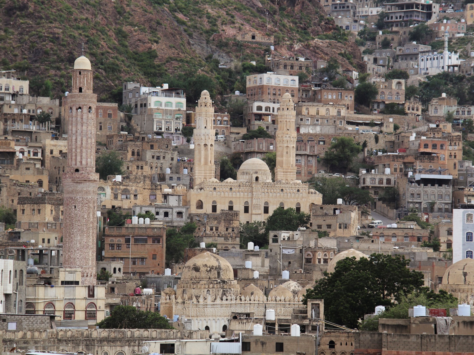 Can Yemen’s government forces sustain their offensive against the Houthis?