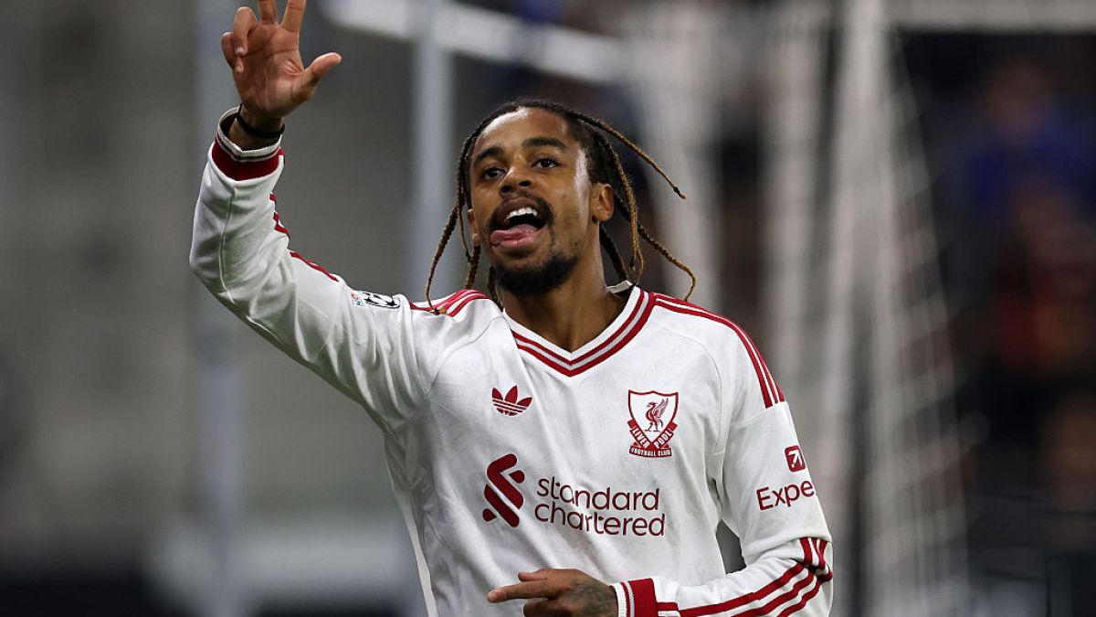 Barcola scores hat-trick as Liverpool hit LASK for six