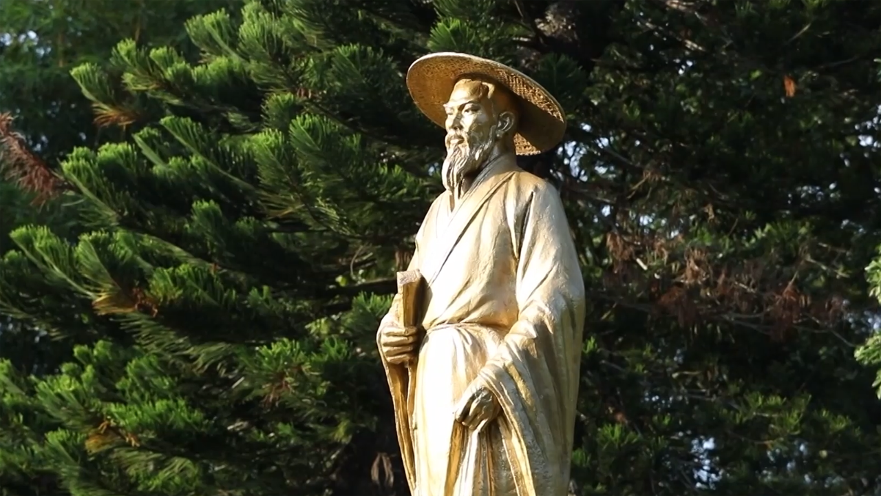 Bronze statue and twin pagodas reveal Hainan’s hidden cultural depth