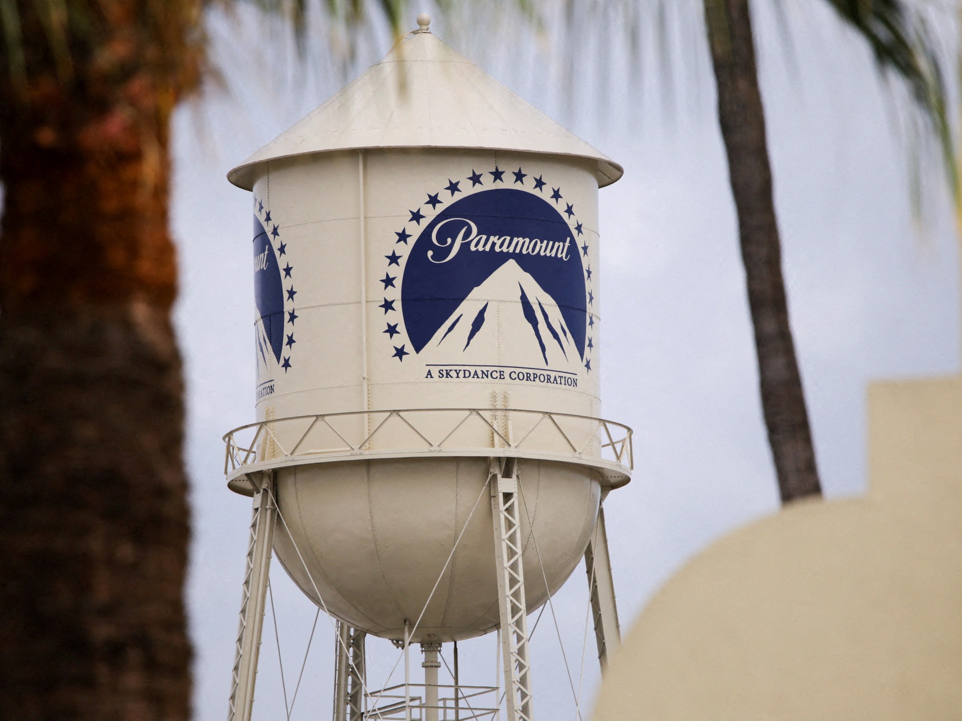 Paramount заключает соглашение со штатами США в рамках шага к слиянию с Warner Bros.