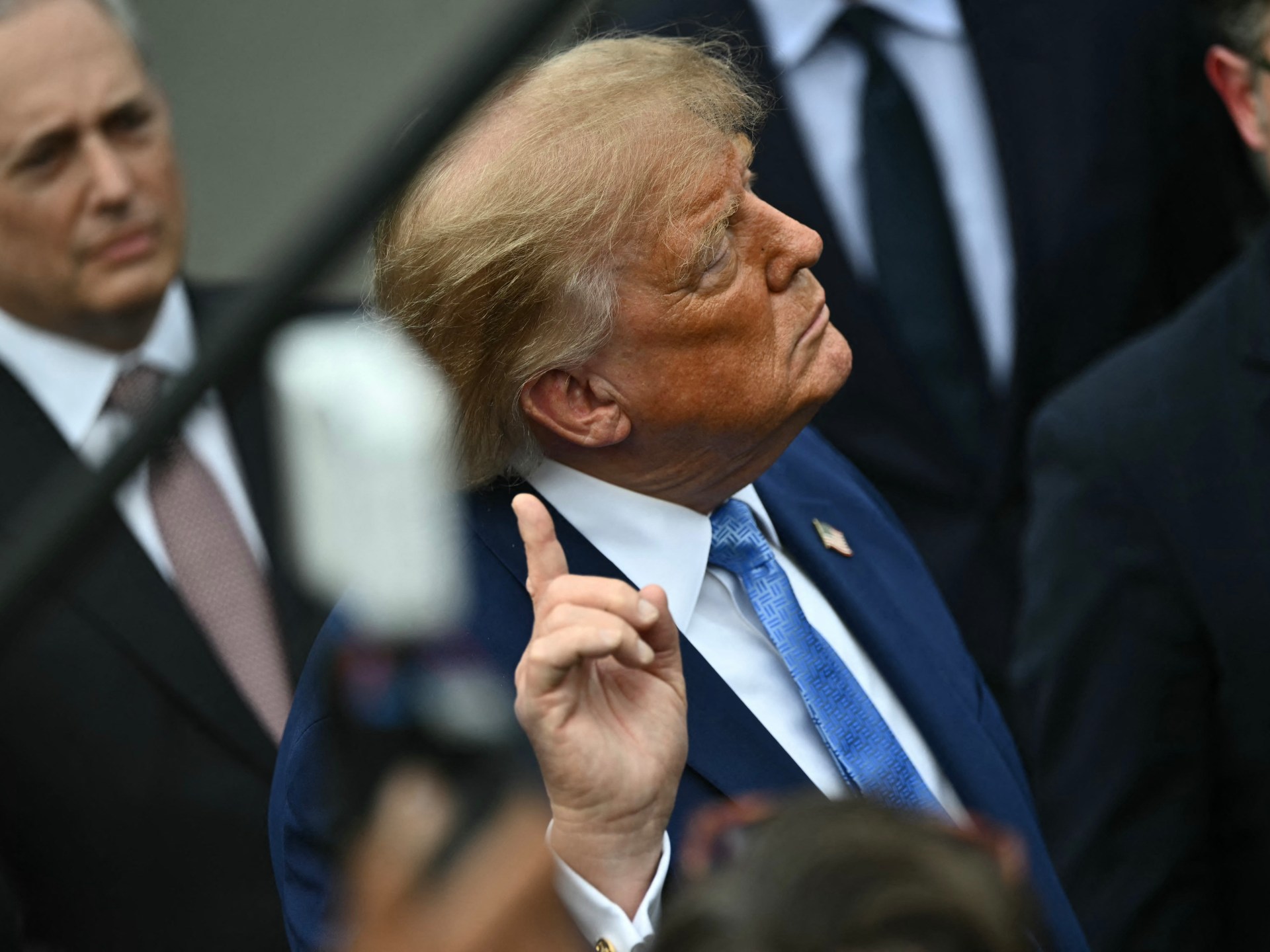 Война в Иране в прямом эфире: Трамп утверждает, что война закончится "очень скоро", но не сообщает подробностей