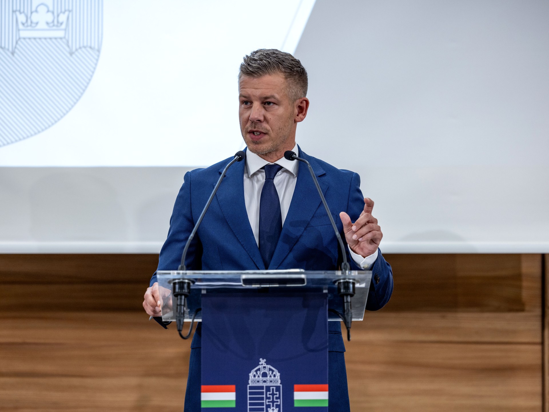 Венгрия сняла неприкосновенность с премьер-министра Мадьяра и двух министров эпохи Орбана