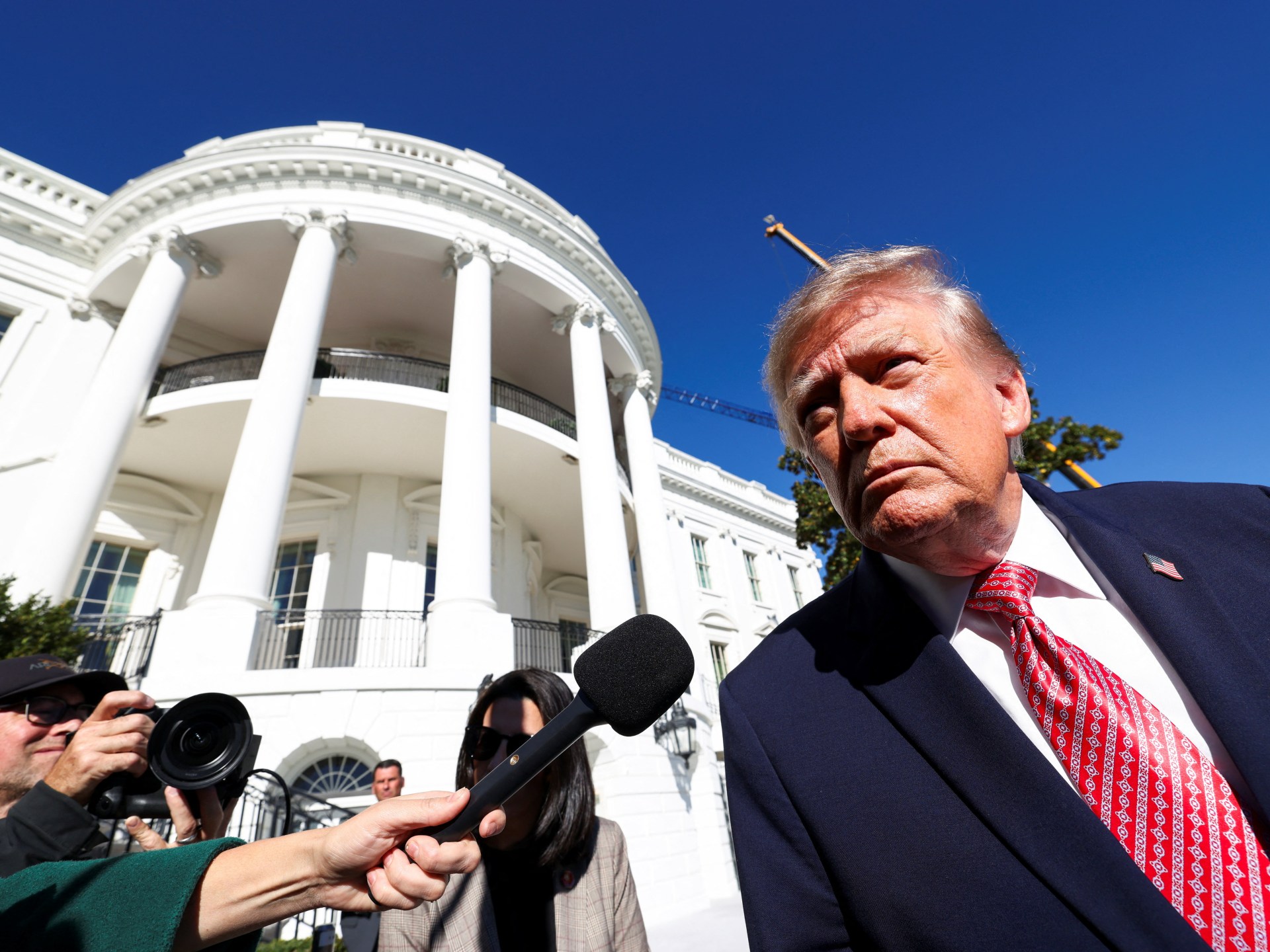 Trump’s approval ratings plummet: what that means for the US midterms